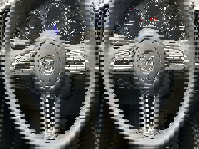 Vehicle image 21 of 41