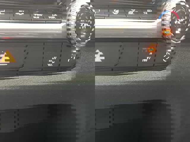 Vehicle image 29 of 41