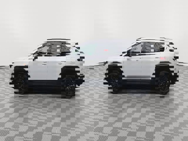 Vehicle image 9 of 41