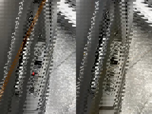 Vehicle image 15 of 41