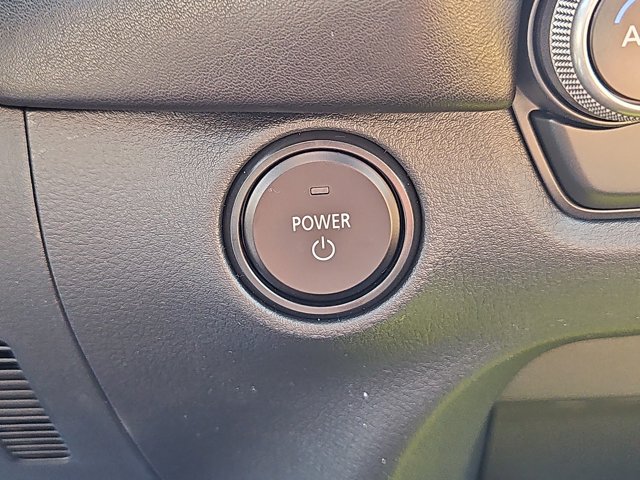 Vehicle image 11 of 20