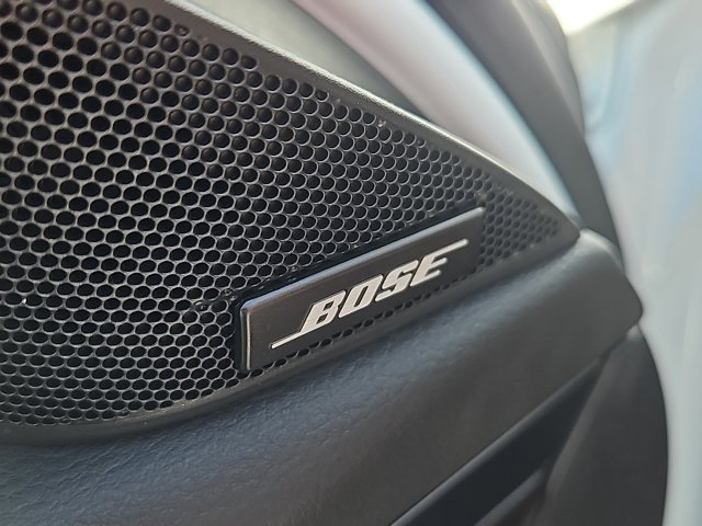 Vehicle image 10 of 20