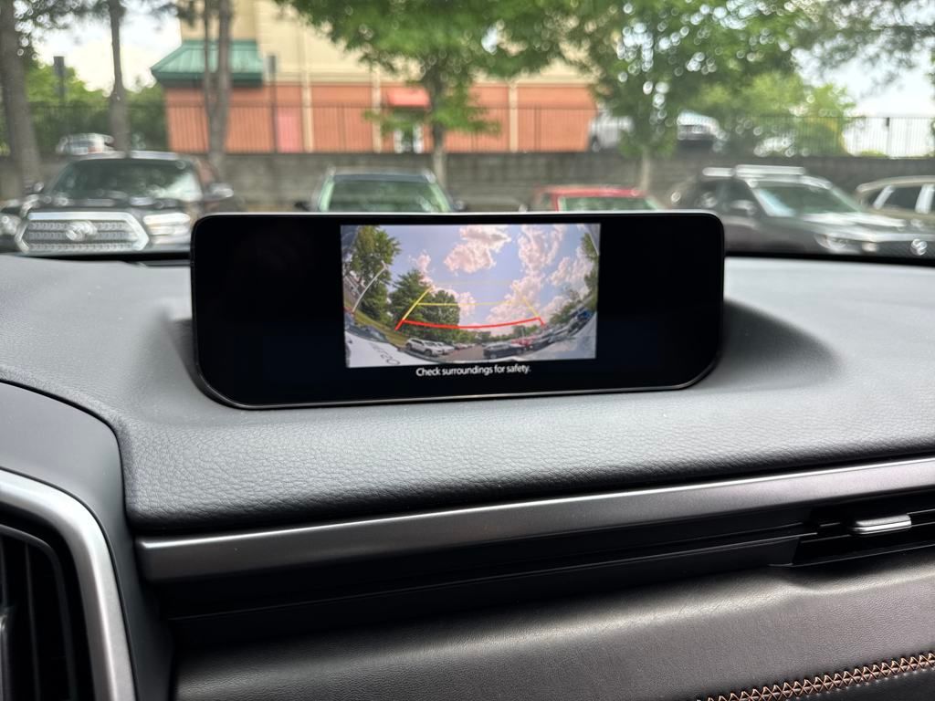 Vehicle image 20 of 39