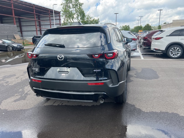 Vehicle image 13 of 40