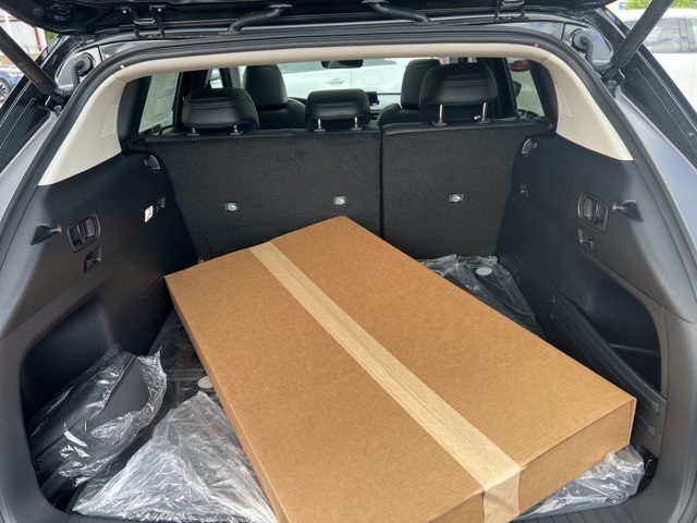 Vehicle image 28 of 40