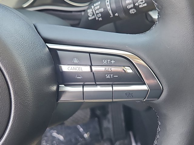 Vehicle image 17 of 20