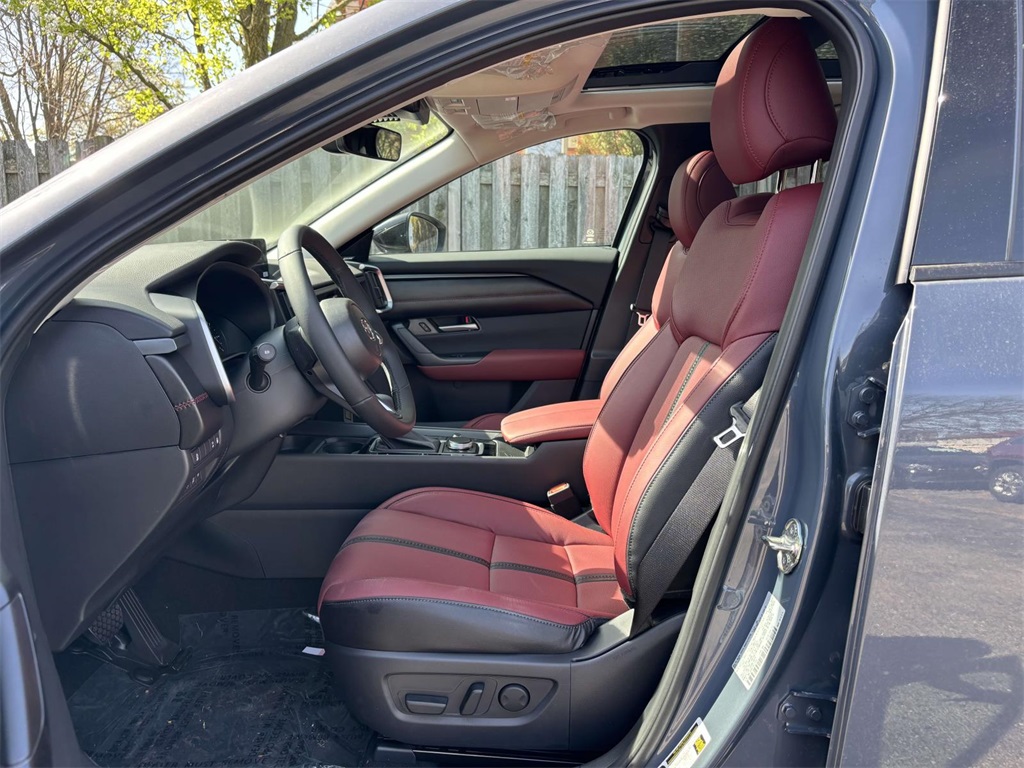 Vehicle image 8 of 35