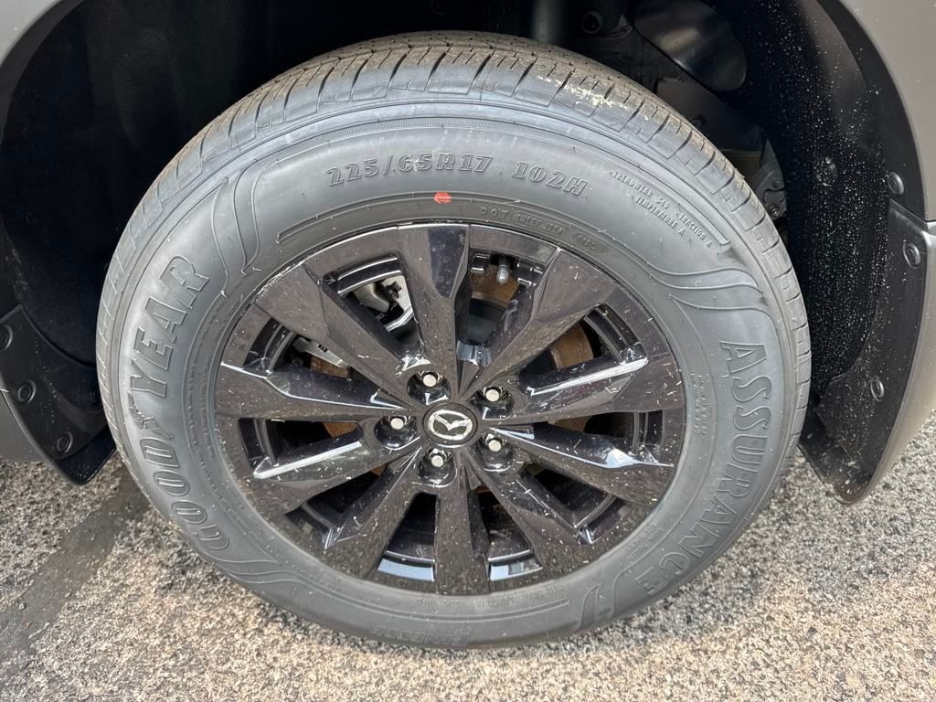 Vehicle image 27 of 38
