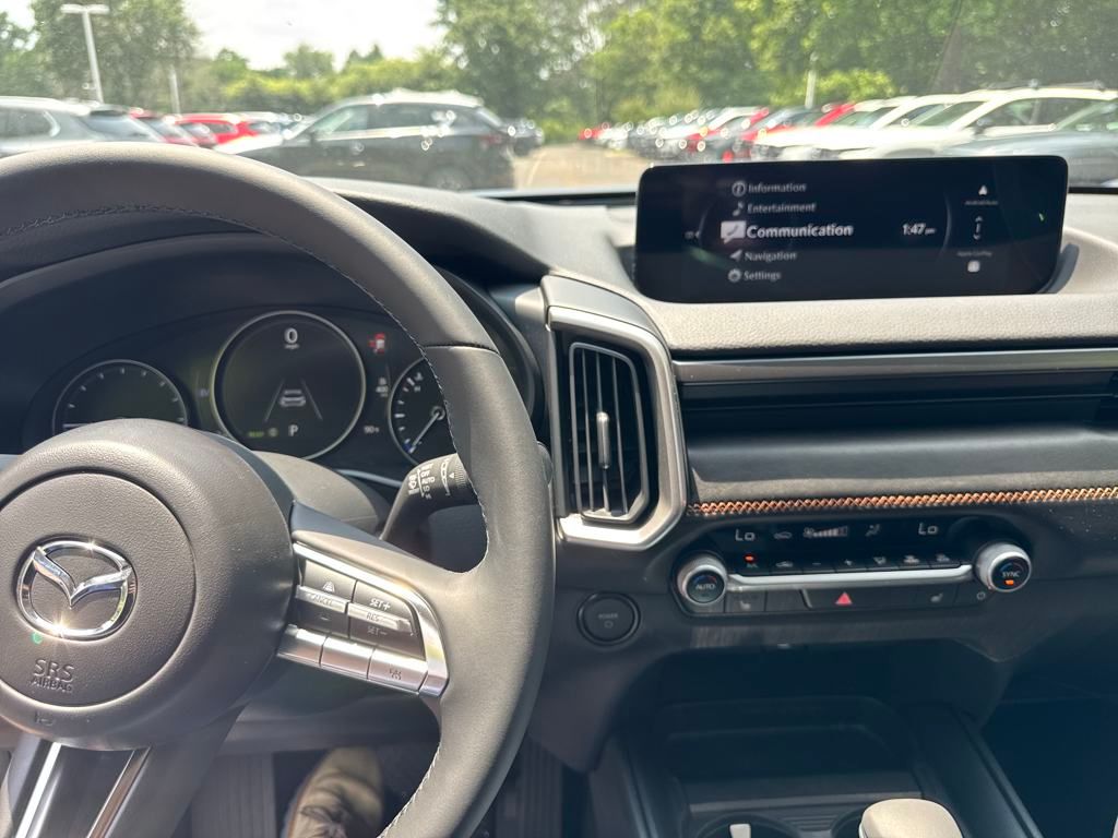 Vehicle image 17 of 38