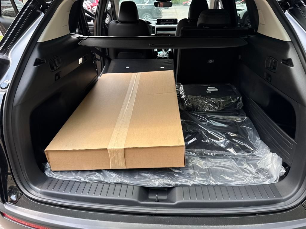 Vehicle image 23 of 38