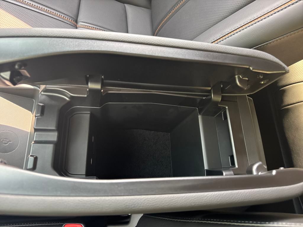 Vehicle image 26 of 39