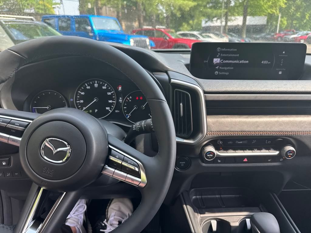 Vehicle image 17 of 39