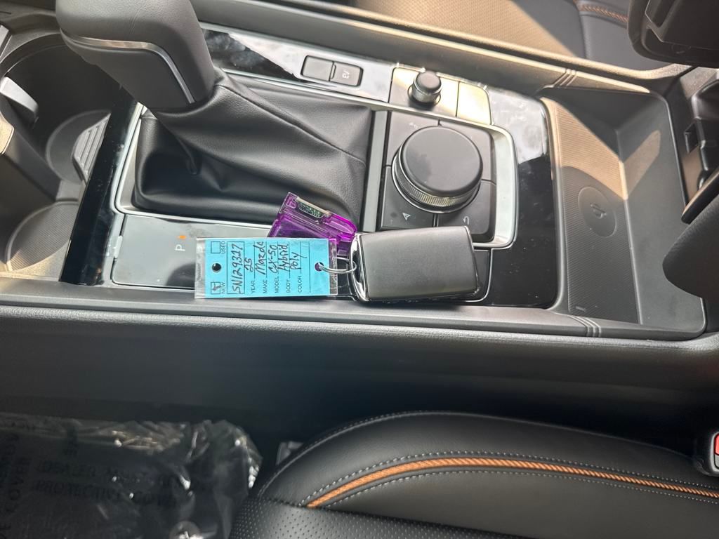 Vehicle image 29 of 39