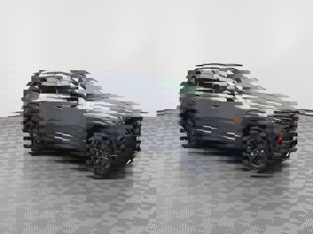 Vehicle image 4 of 40