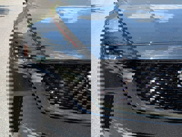 Vehicle image 9 of 24