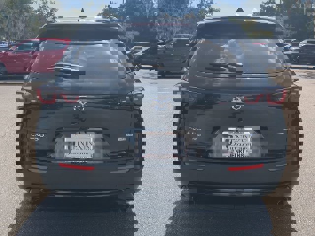 Vehicle image 6 of 26