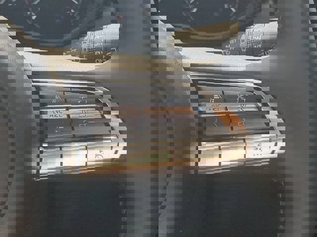 Vehicle image 24 of 26