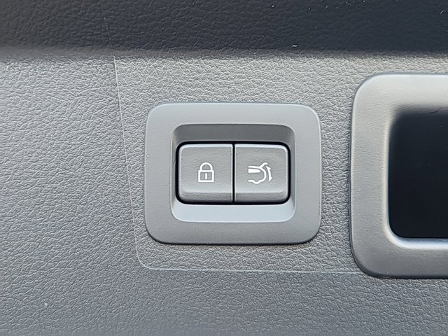 Vehicle image 14 of 20