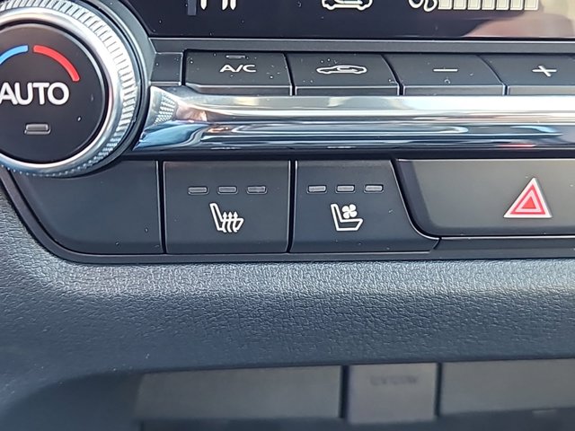 Vehicle image 12 of 20