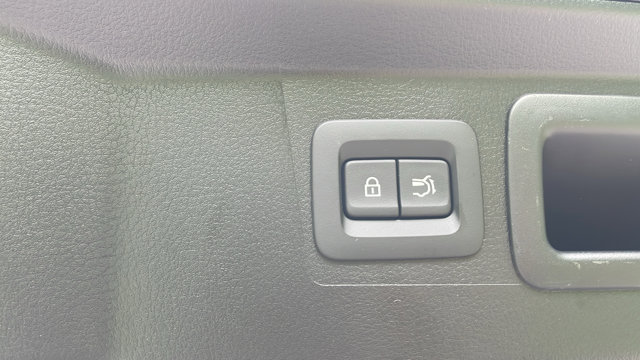 Vehicle image 40 of 41