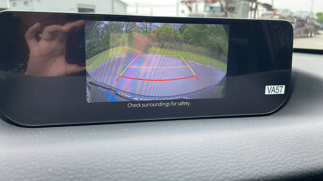 Vehicle image 17 of 41