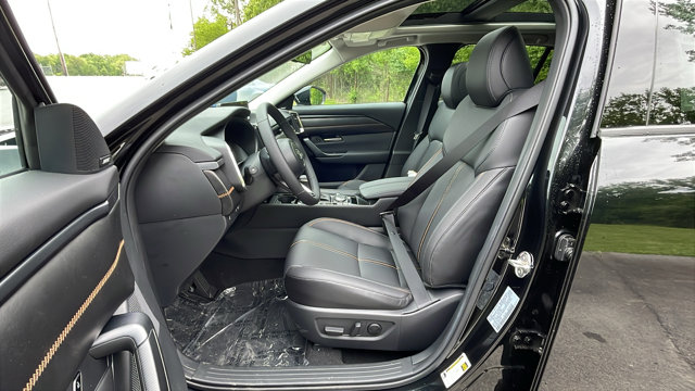 Vehicle image 13 of 41