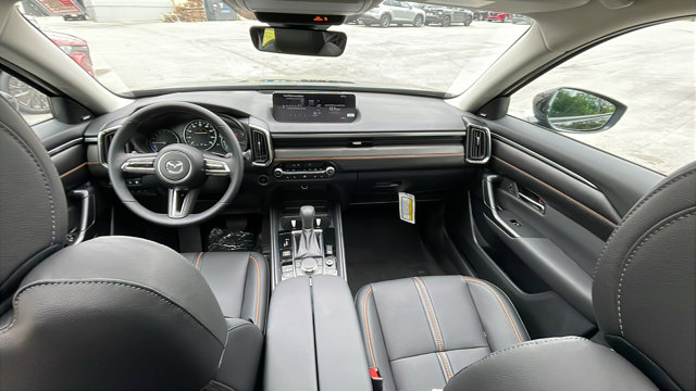 Vehicle image 33 of 41