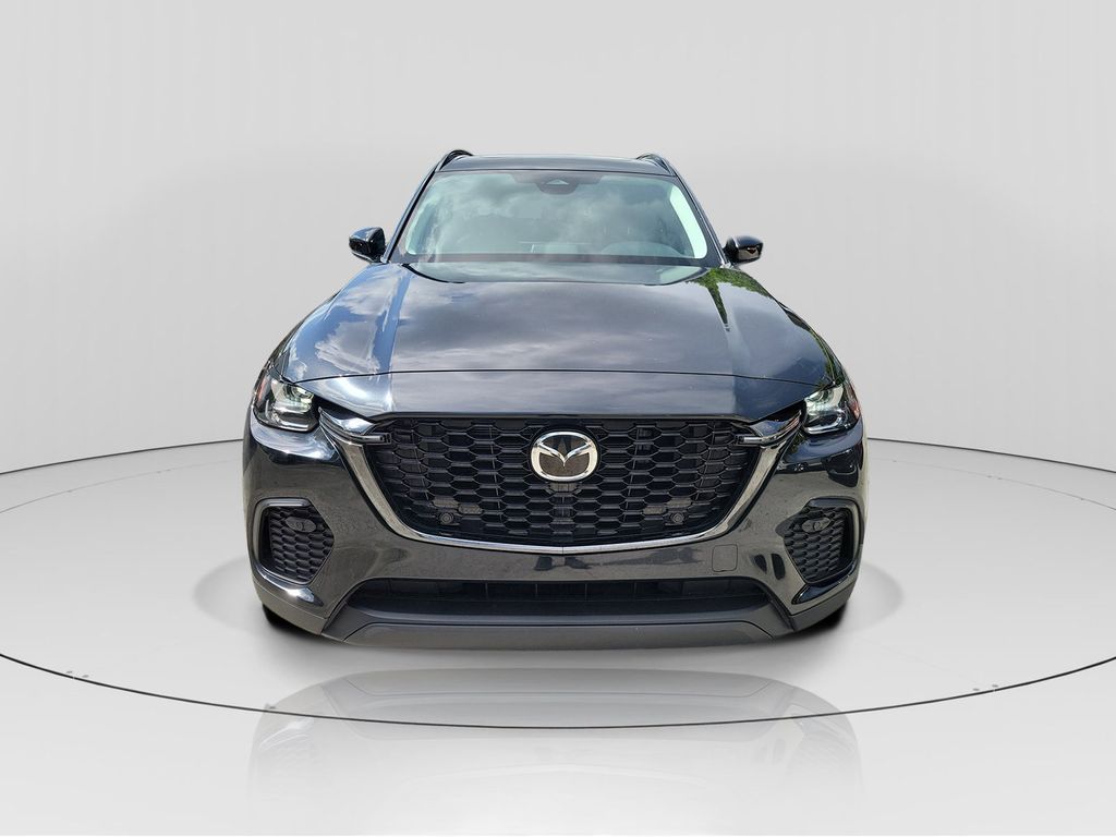 2025 Mazda CX-70 3.3 Turbo Preferred Package Image 2 of 40
