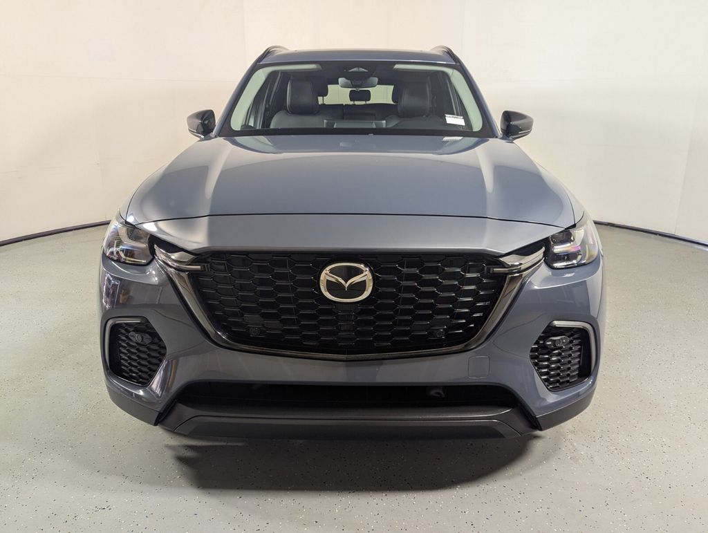 2025 Mazda CX-70 3.3 Turbo Preferred Package Image 2 of 28