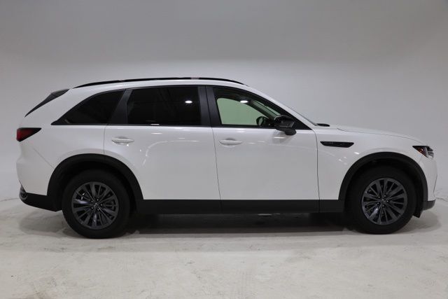 2025 Mazda CX-70 3.3 Turbo Preferred Package Image 3 of 42