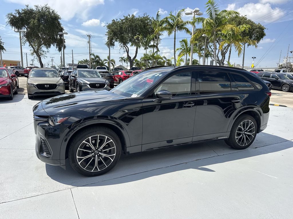 2025 Mazda CX-70 3.3 Turbo S Premium Package Image 2 of 60