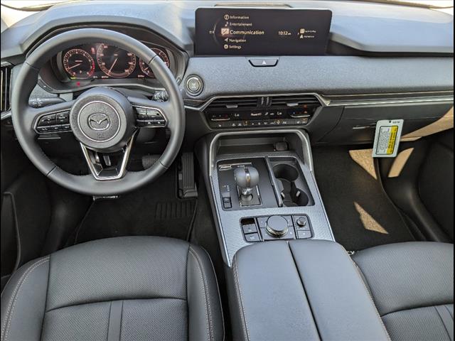 Vehicle image 11 of 21