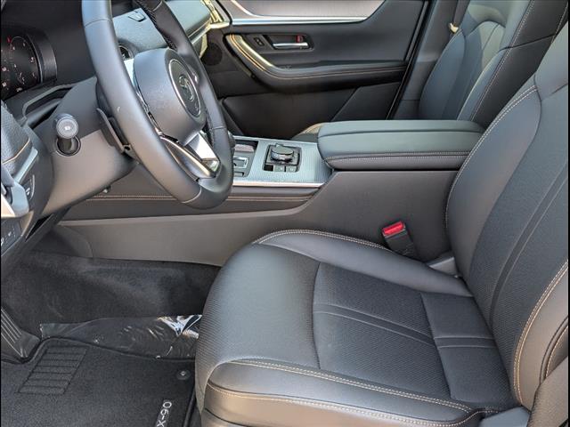 Vehicle image 10 of 21