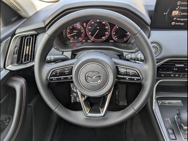 Vehicle image 17 of 21