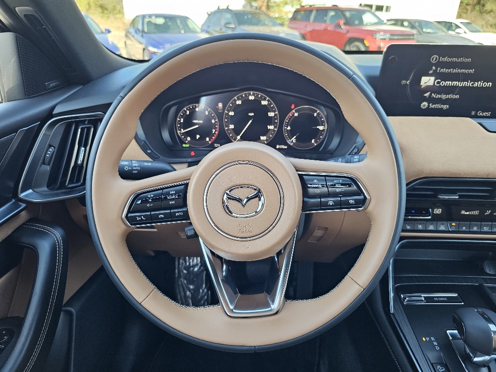 Vehicle image 9 of 14
