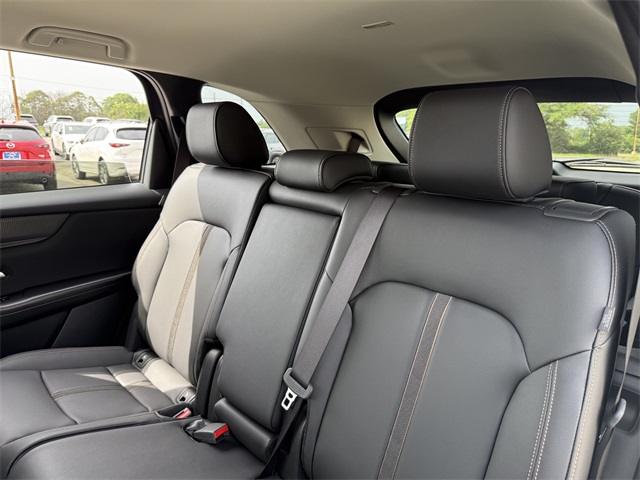 2025 Mazda CX-90 Select Package Image 20 of 21