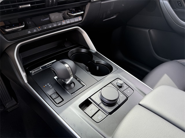 2025 Mazda CX-90 Select Package Image 14 of 21