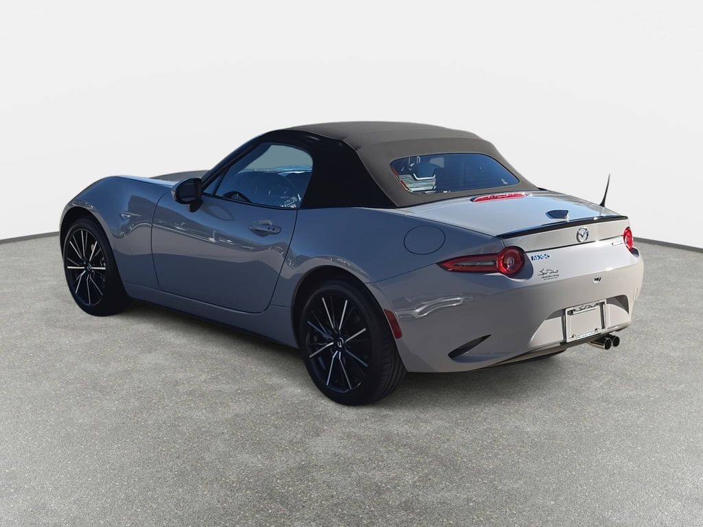 2025 Mazda MX-5 Miata Grand Touring Image 7 of 32