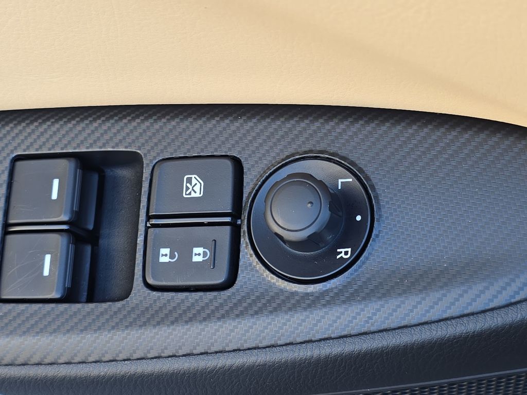 2025 Mazda MX-5 Miata Grand Touring Image 25 of 32