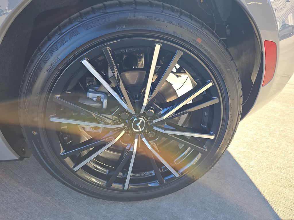 2025 Mazda MX-5 Miata Grand Touring Image 10 of 32