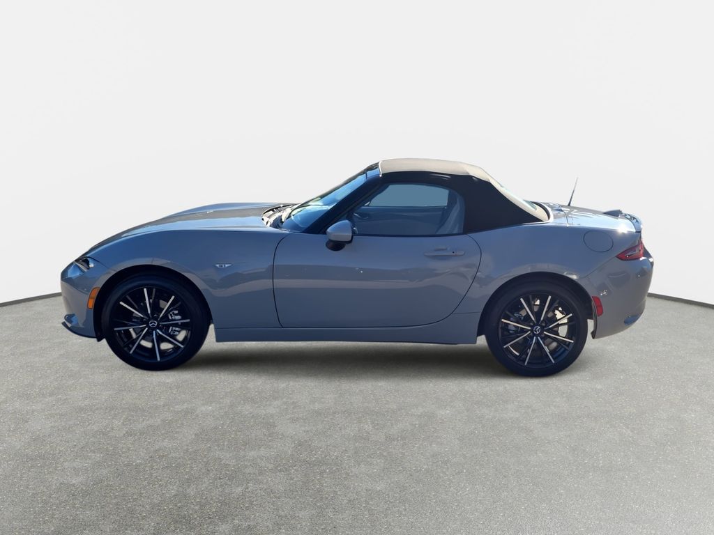 2025 Mazda MX-5 Miata Grand Touring Image 8 of 32