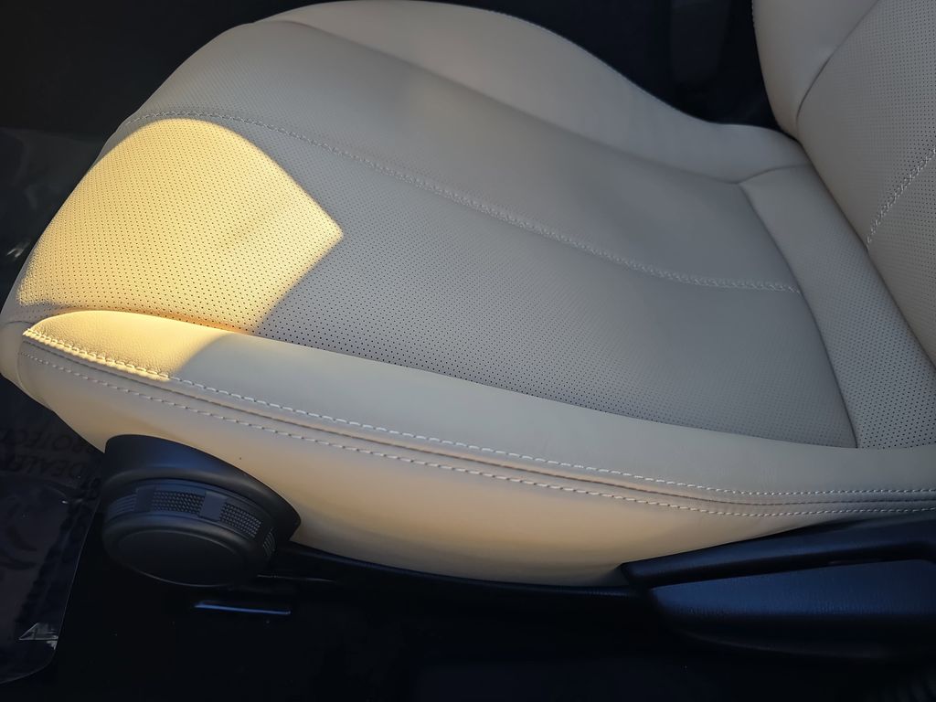 2025 Mazda MX-5 Miata Grand Touring Image 31 of 32