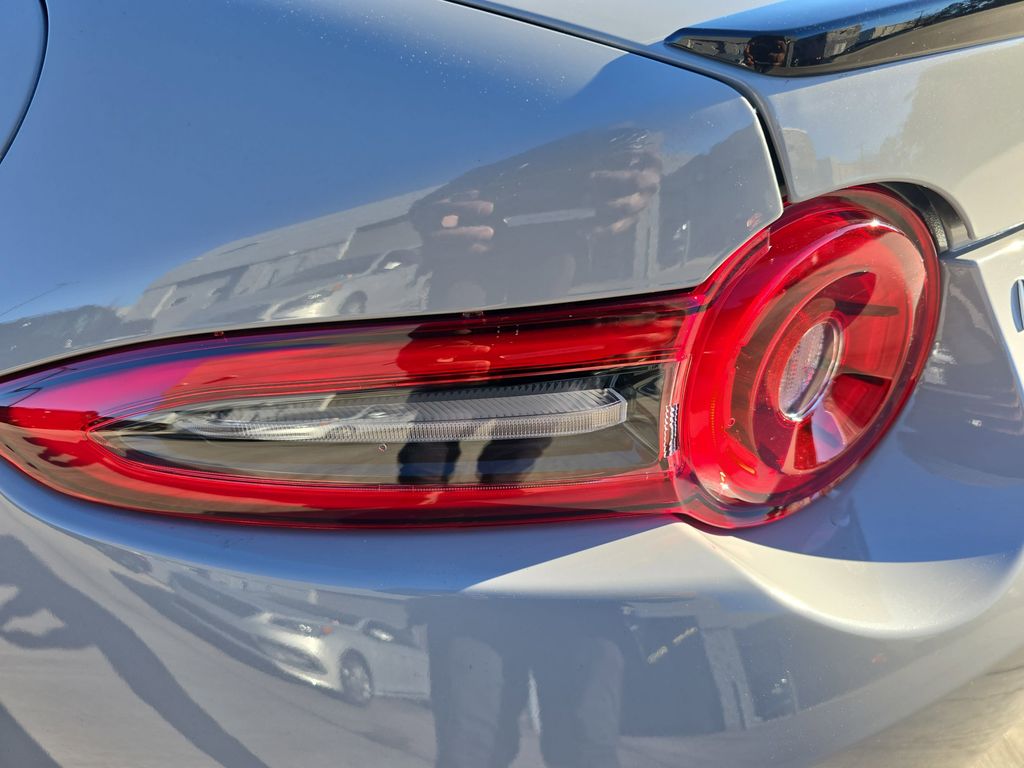 2025 Mazda MX-5 Miata Grand Touring Image 27 of 32