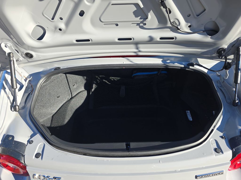 2025 Mazda MX-5 Miata Grand Touring Image 12 of 32
