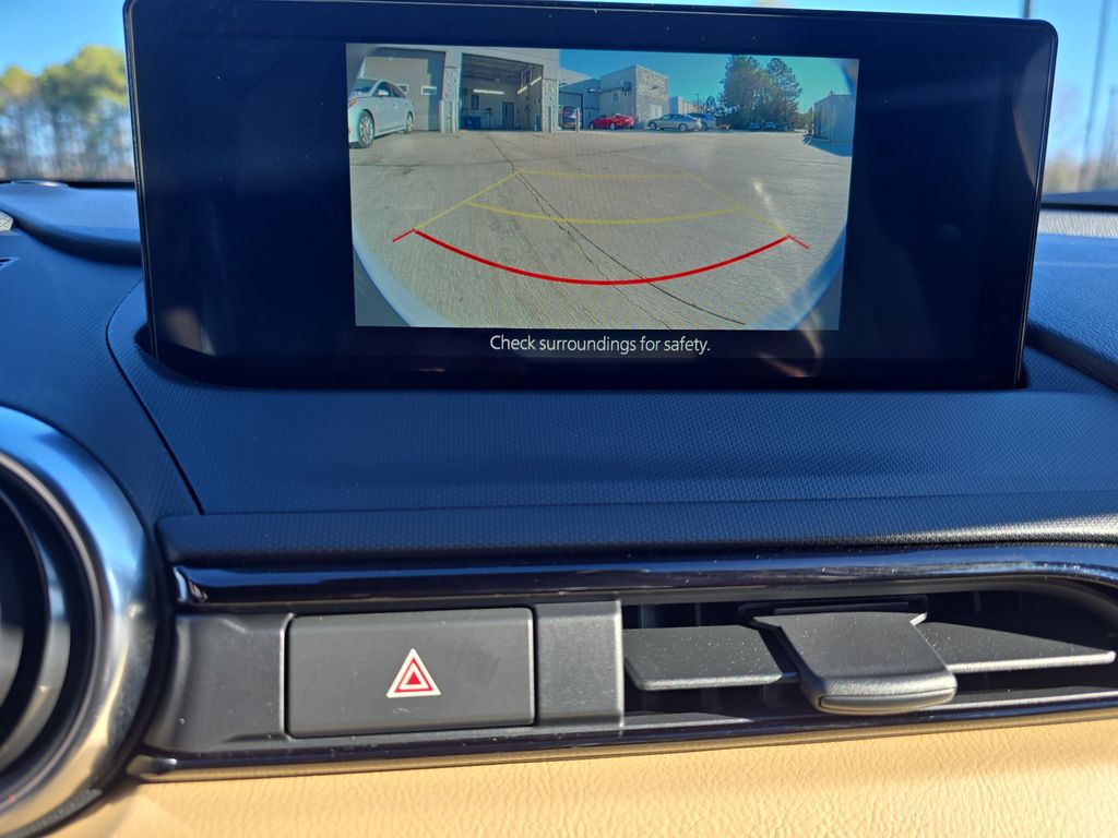 2025 Mazda MX-5 Miata Grand Touring Image 19 of 32