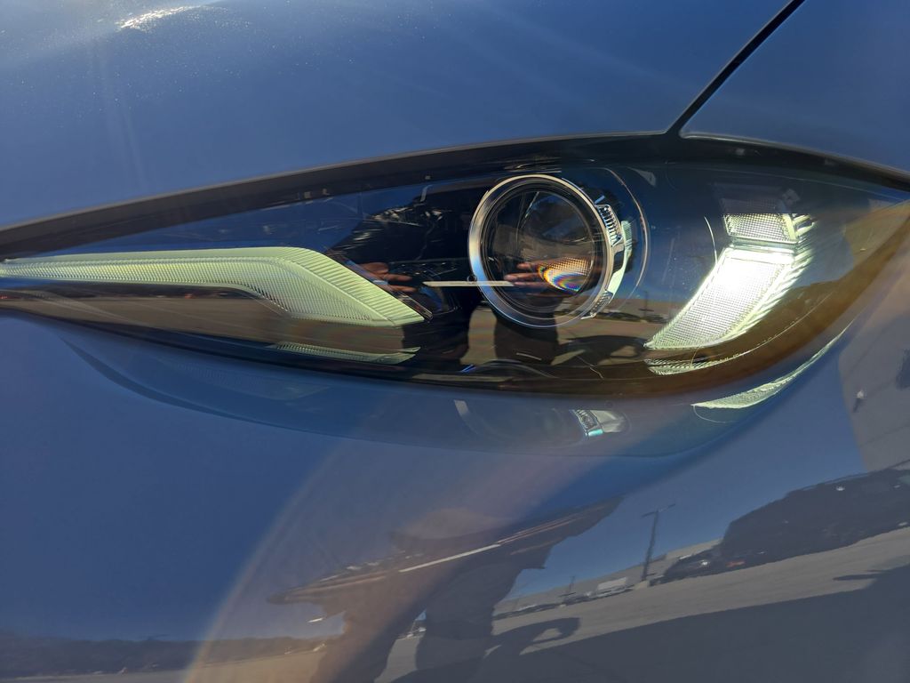 2025 Mazda MX-5 Miata Grand Touring Image 26 of 32