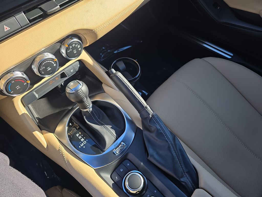 2025 Mazda MX-5 Miata Grand Touring Image 21 of 32