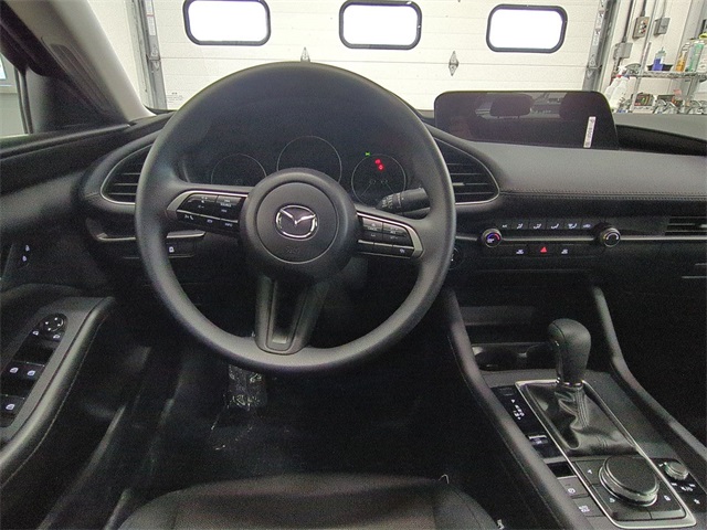 Vehicle image 9 of 10