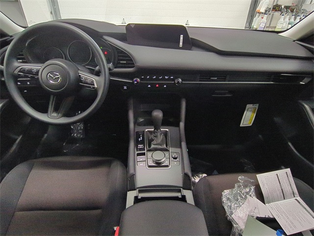 Vehicle image 8 of 10