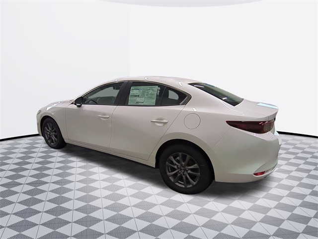 Vehicle image 5 of 10